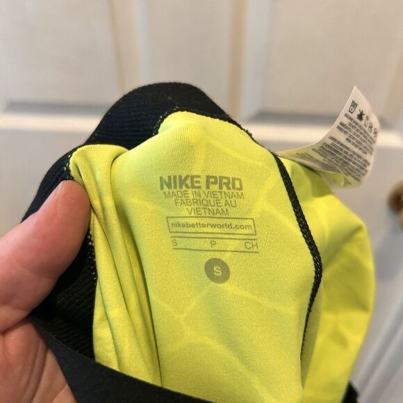 NIKE PRO Neon Green Pro Engineered Dri-Fit Giraffe Print Leggings Size Small - Picture 8 of 8